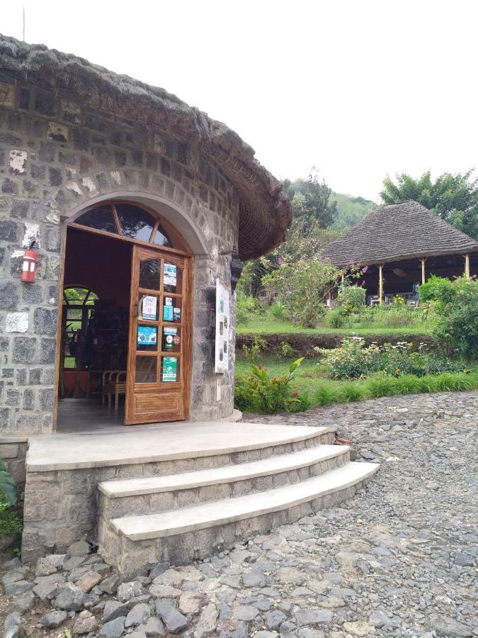 Inzu Lodge Гисеньи Экстерьер фото