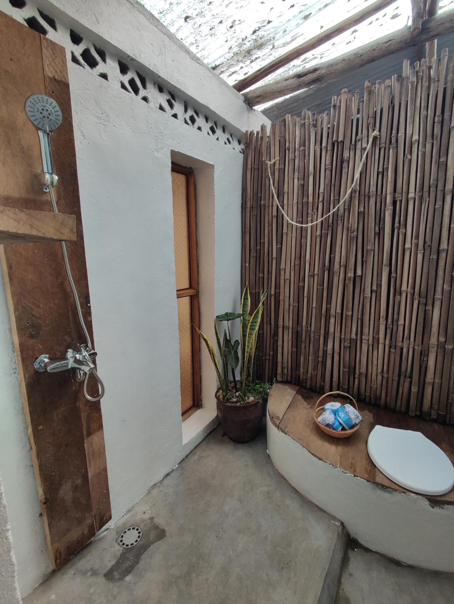 Inzu Lodge Гисеньи Экстерьер фото