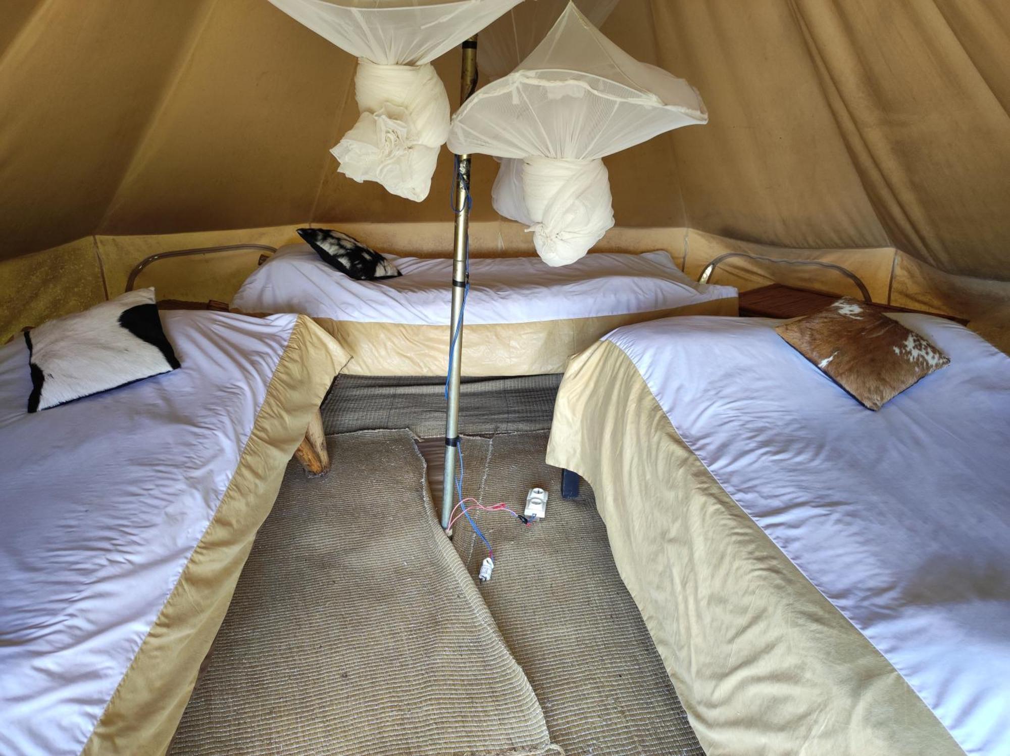 Inzu Lodge Гисеньи Экстерьер фото